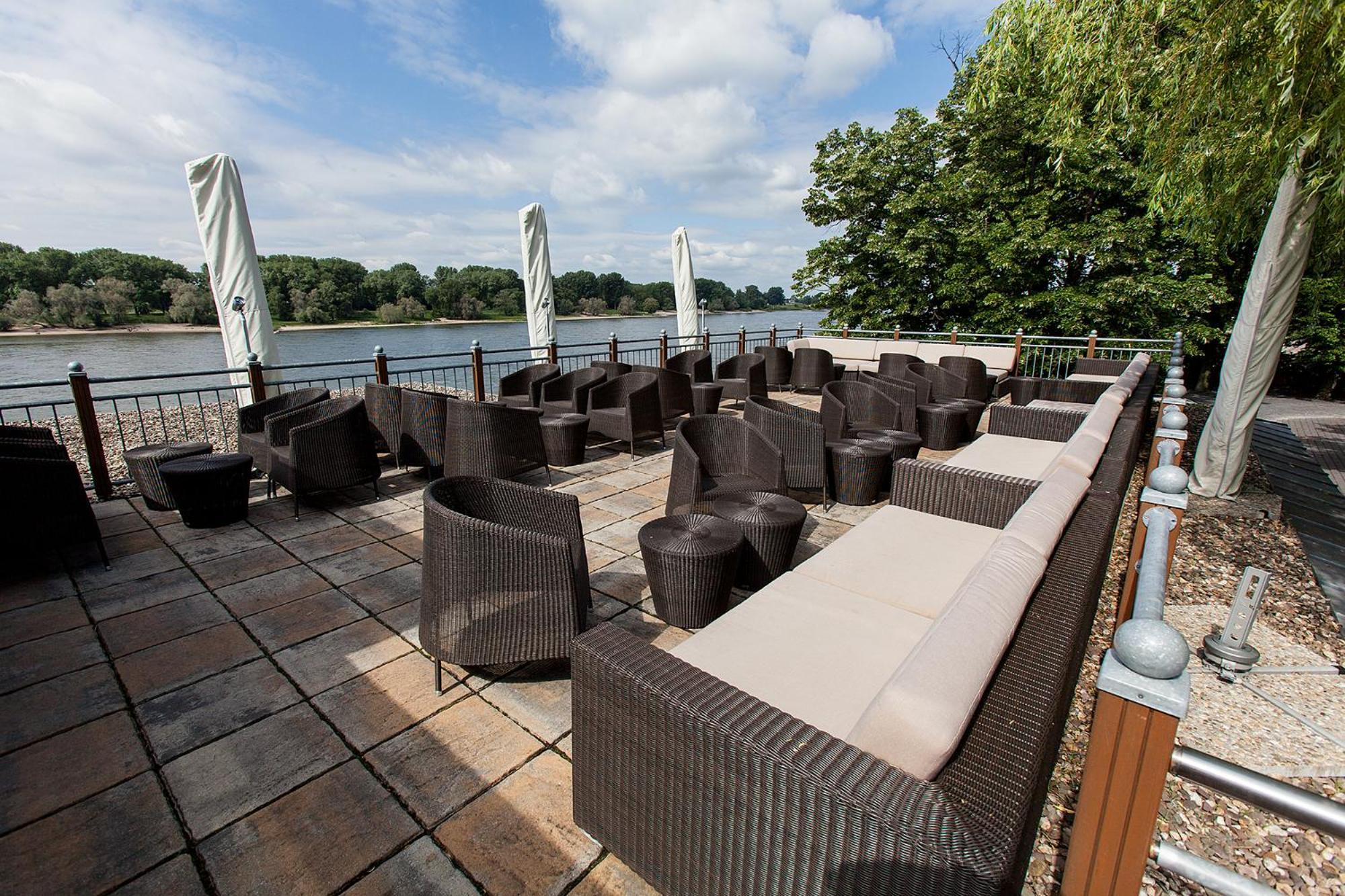 Hotel Schnellenburg Düsseldorf Exterior foto